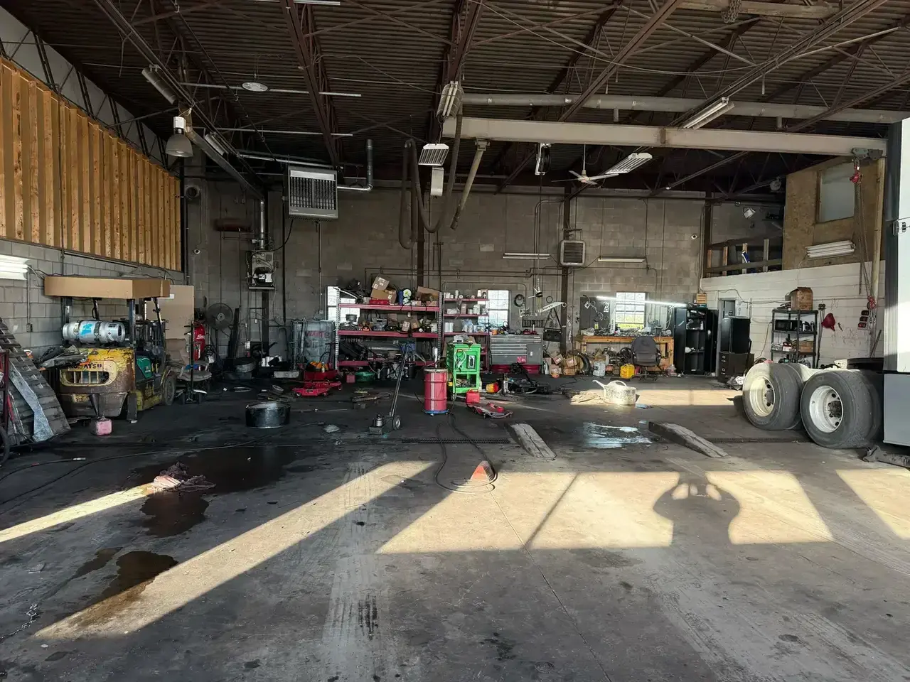 Truck service bay at Innovative Truck Services